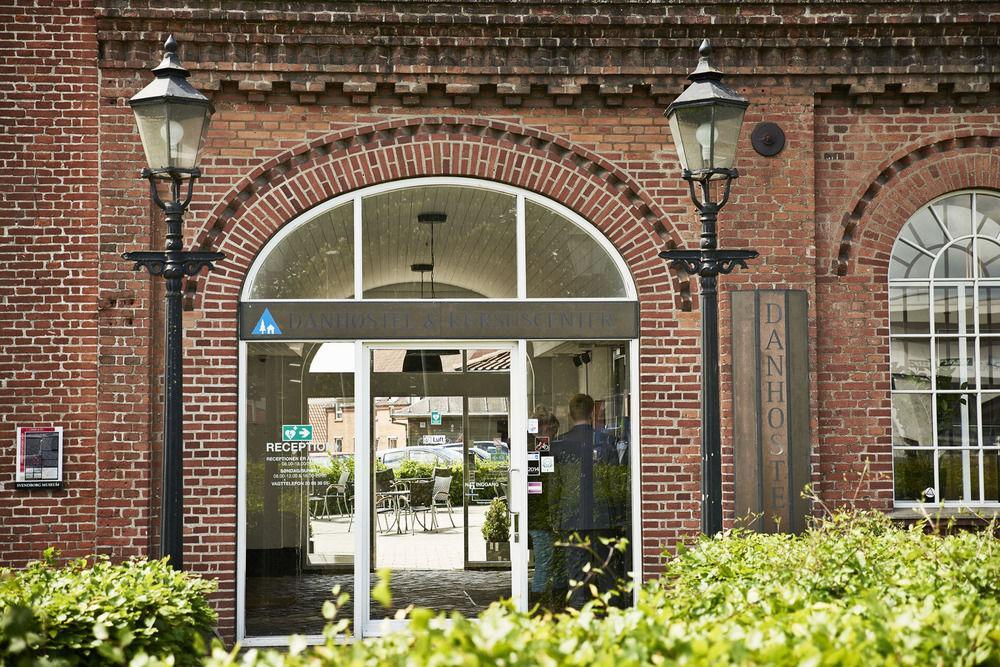 スベンボー Stoberietホステル エクステリア 写真 Entrance to the museum