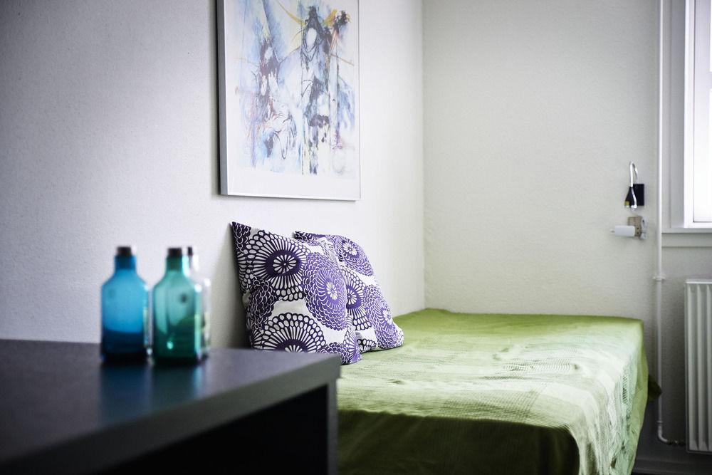 スベンボー Stoberietホステル エクステリア 写真 A typical bedroom at the University of Stavanger